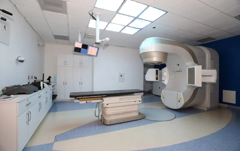 Sergio Salomón inaugura Sala de Hemodinamia del Complejo Médico del Sur "Eduardo Vázquez Navarro"