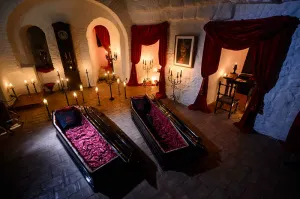 Una noche con el vampiro: ¡atrévete a dormir en el castillo de Drácula!
