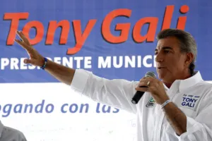 Gobierno tuvo que rescatar obras de la BUAP: Gali
