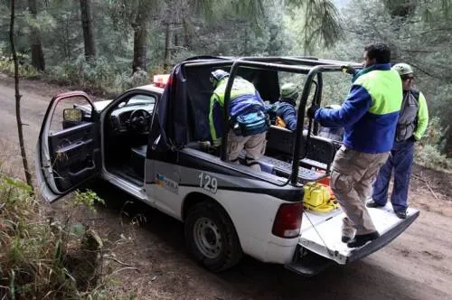 Rescatan a dos alpinistas extranjeros del Pico de Orizaba que sufrieron caída