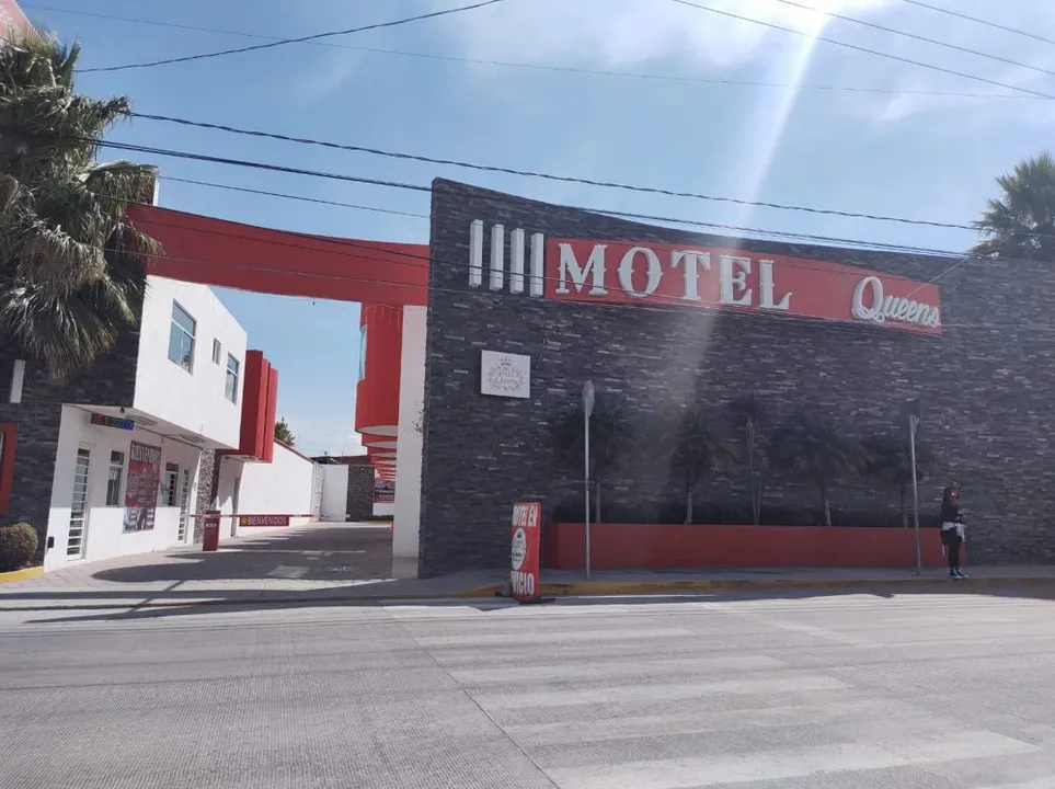 Motel Queens