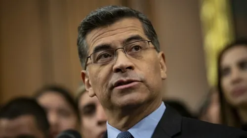 California demanda a Trump por amenaza de deportación contra estudiantes extranjeros