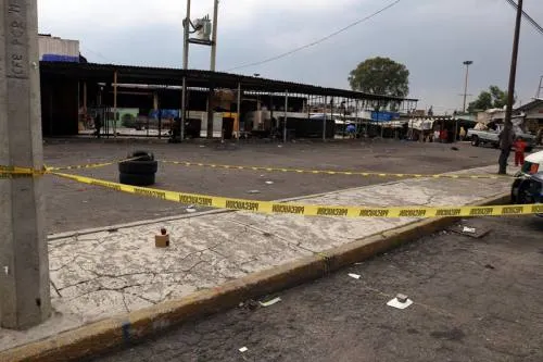 Balean a rateros de autopartes en el mercado Unión