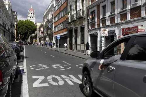 Monitores viales cachan a vehículos circulando hasta 79 kilómetros por hora en zona 30
