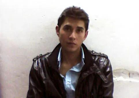 Ebrio causó daños a un Oxxo y luego fue detenido