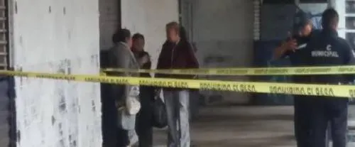 Hombre se muere en el mercado Zapata