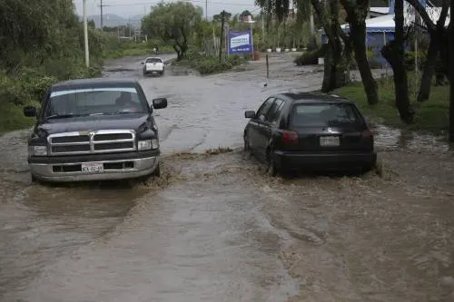 Lluvias han causado socavones, afectación en cultivos y deslaves: Carrasco Altamirano
