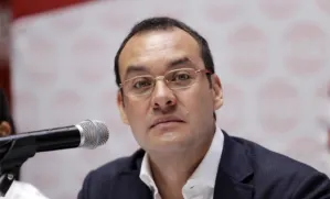 Rechaza  Deloya Cobián que su renuncia al Icadep signifique su salida del PRI