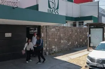 Reubica IMSS atención médica tras robo de medicamentos en la UMF 21, en Puebla