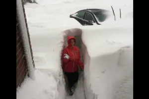 Boston se recupera tras históricas tormentas de nieve