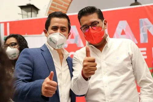 Lorenzo Rivera toma protesta al Comité Estatal y Municipal de MT