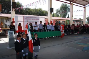 Néstor Camarillo inaugura módulos sanitarios en preescolar Norma Augusta