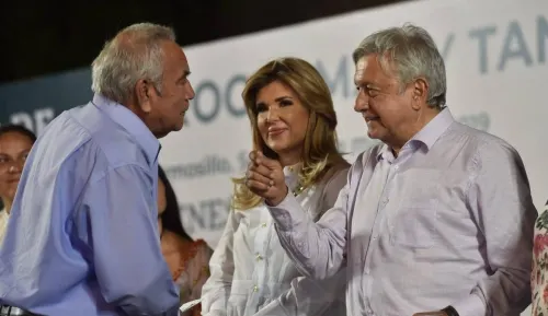 Ahora va al pueblo lo que antes se iba por “caño de corrupción”: AMLO