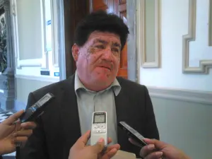 San Francisco Totimehuacan busca apoyo de Gali para ampliar panteón