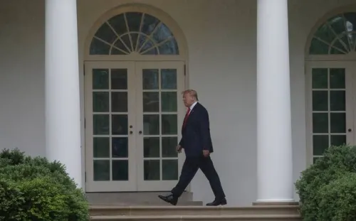 Por Covid-19, Trump prohíbe ingreso a EU a extranjeros provenientes de Brasil