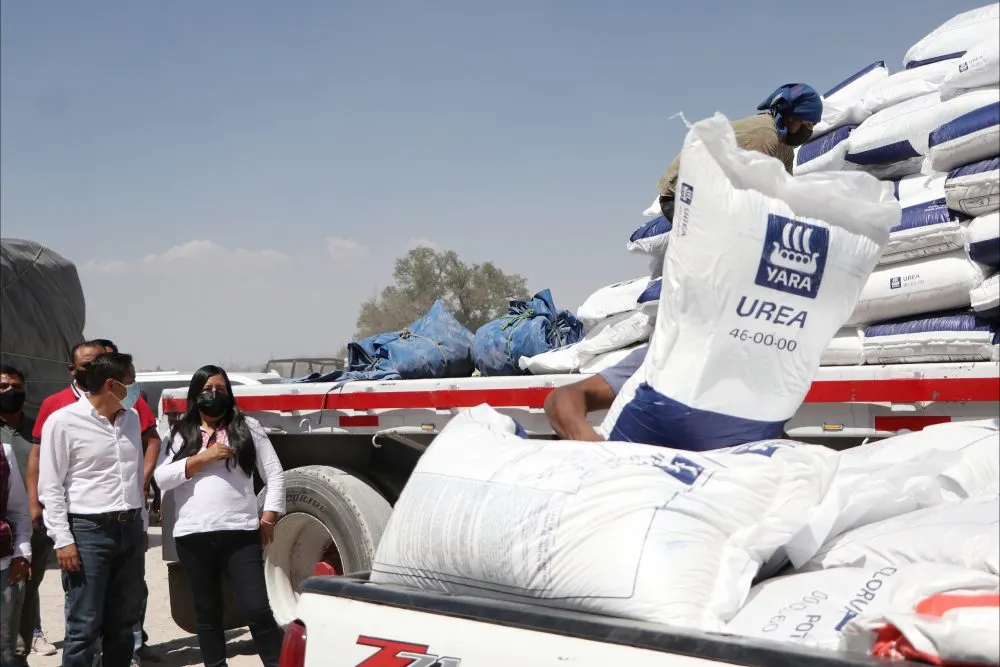 Entrega SDR paquetes tecnológicos a productores de Tepeaca