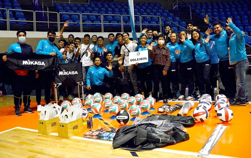 buap-entrega-equipo-deportivo