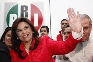 Suicidio que el PRI postule a un candidato débil: Alcalá