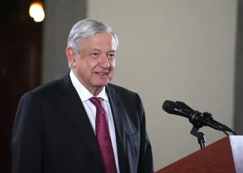 Contadores se dedicaban a ver cómo evadir impuestos: AMLO sobre caso Polevnsky y Guevara