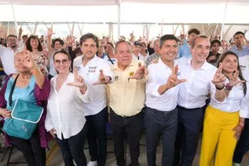 Candidatos del PAN, PRI y PRD no les fallarán a las familias poblanas: Espinosa Torres