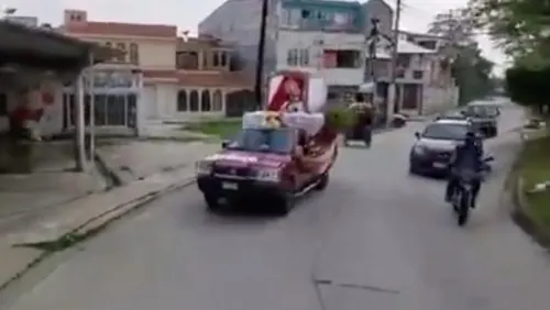 Explota cargamento de pirotecnia durante procesión en Tabasco