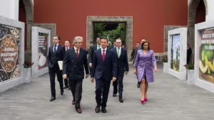 Se toma Peña Nieto cinco días de vacaciones