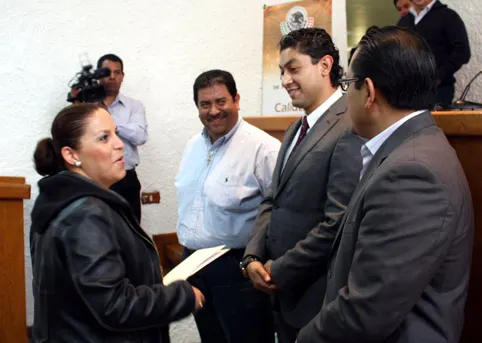 Entrega Congreso 16 constancias de calidad de poblano