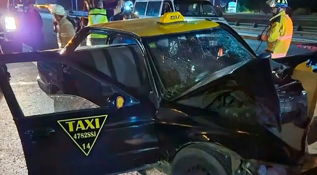 Taxista Choque Autopista Mexico Puebla
