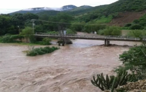 Se redujo el riesgo de desbordamiento de ríos y presas en Puebla por lluvias: Segob 