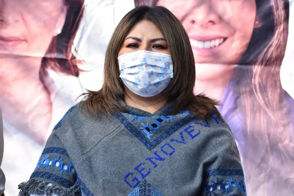 Genoveva Huerta pide licencia al Congreso para ir por reelección