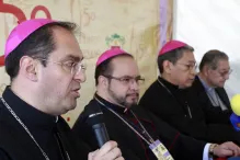 Iglesia Católica apuesta por uso de redes sociales y tecnología