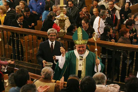 Arzobispo alerta sobre asaltos a clérigos en recintos religiosos