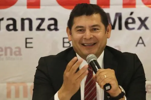Para Armenta  no es una obsesión la candidatura de Morena pero no se bajará de la contienda