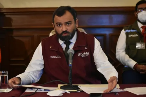 En tres mercados temporales y dos corredores comerciales serán reubicados ambulantes del CH