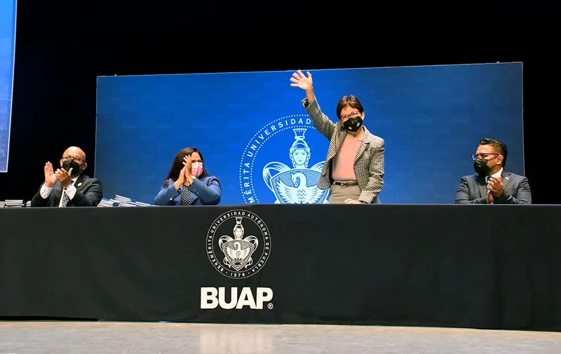 buap-graduacion-preparatoria-benito-juarez-garcia