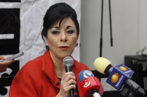 Llama Saldaña a aspirantes a la mini transparentar patrimonio
