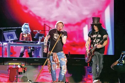 Rockean, pero con precauciones en el Vive Latino