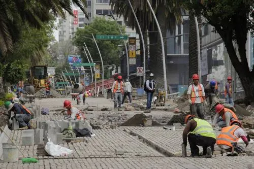 Avance del 20% llevan los trabajos de modernización de la avenida Juárez: Infraestructura