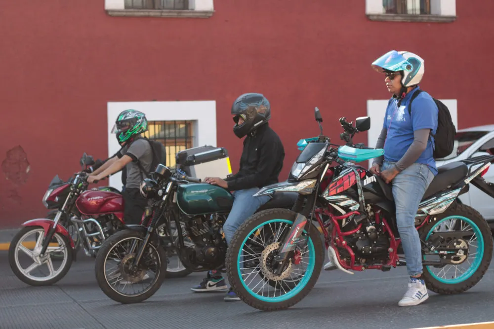 Congreso de Puebla aplaza “Ley Chaleco”; motociclistas serán escuchados en foro