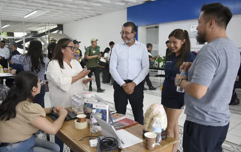 Estudiantes de la BUAP crean productos innovadores a partir de residuos textiles en FEST-TEX 2026