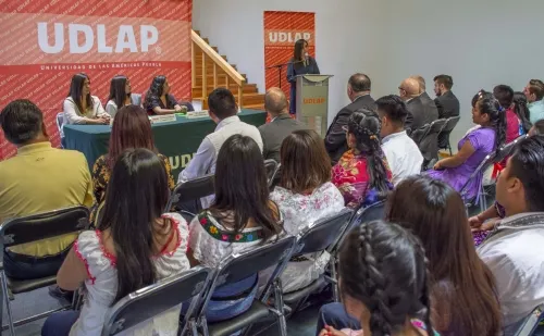 Con el Programa de Liderazgo para Jóvenes Indígenas, la UDLAP busca conservar lenguas mexicanas