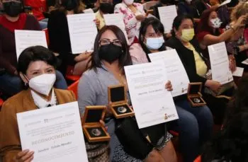 Reconoce SEP a docentes por enseñanza creativa durante la pandemia