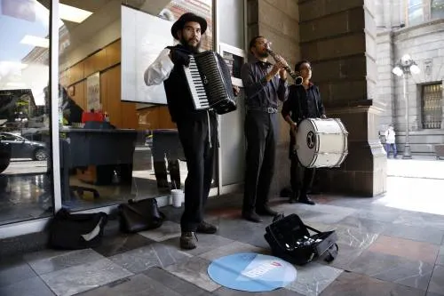 Nueve de cada 10 artistas urbanos prefieren ubicarse en el primer cuadro de la ciudad