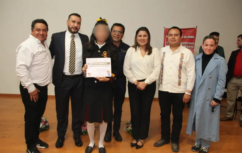 participantes de concurso de video contra trabajo infantil