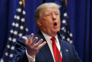 Trump hizo negocios con empresas controladas por la mafia: WP