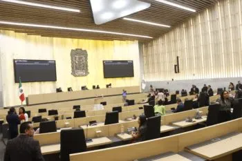 Congreso avala iniciativa que prohíbe reelección y nepotismo electoral