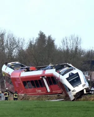TREN DESCARRILADO EN HOLANDA