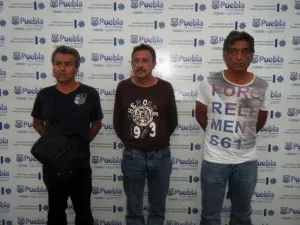 Presuntos asaltantes de transporte público asegurados por la Policía Municipal