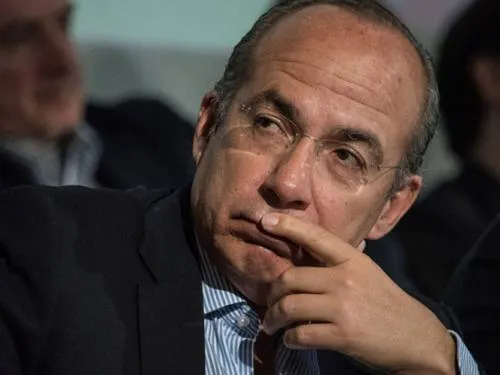 México no debe hacer caso a Maduro, sugiere Felipe Calderón
