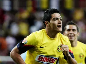 América se lleva el clásico en medio de polémicas arbitrales